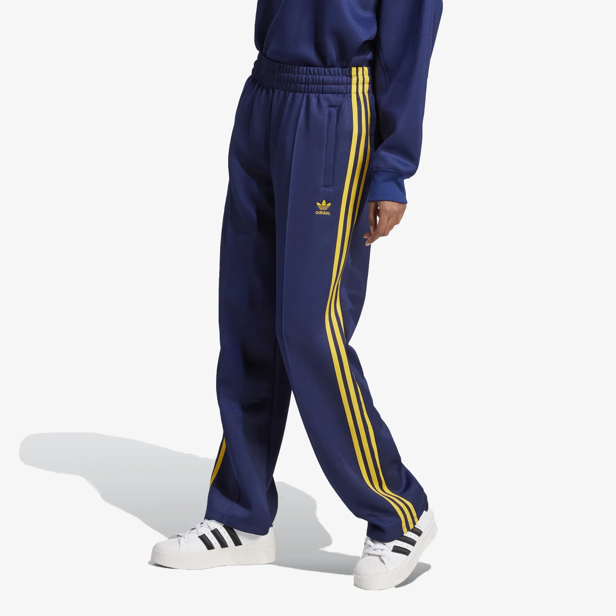 Adidas Originals | ADICOLOR CLASSICS OVERSIZED SST TRACK PANTS  { DARK BLUE