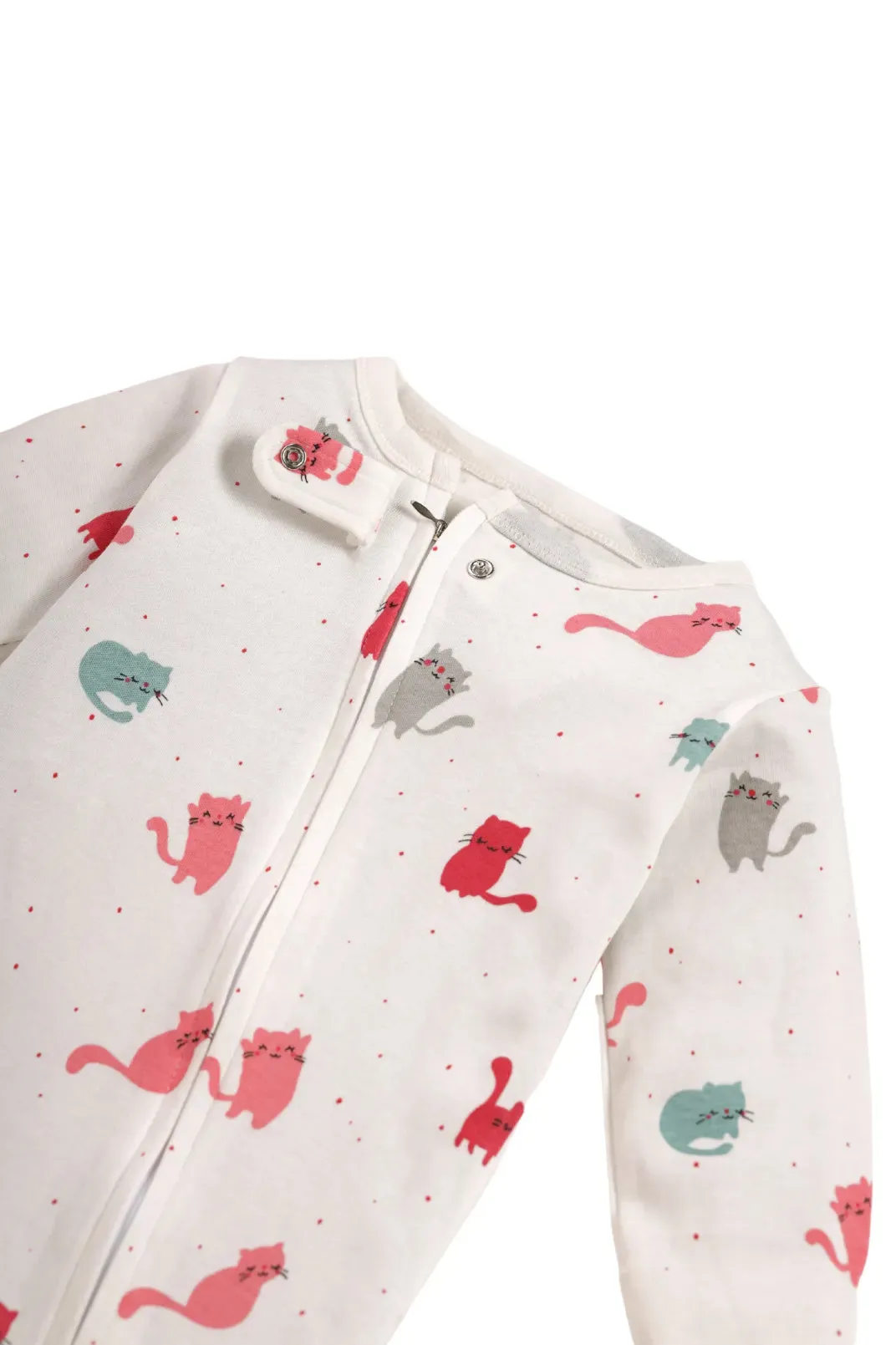 Full sleeve cat patterns in white zipper sleepsuit with cap for baby