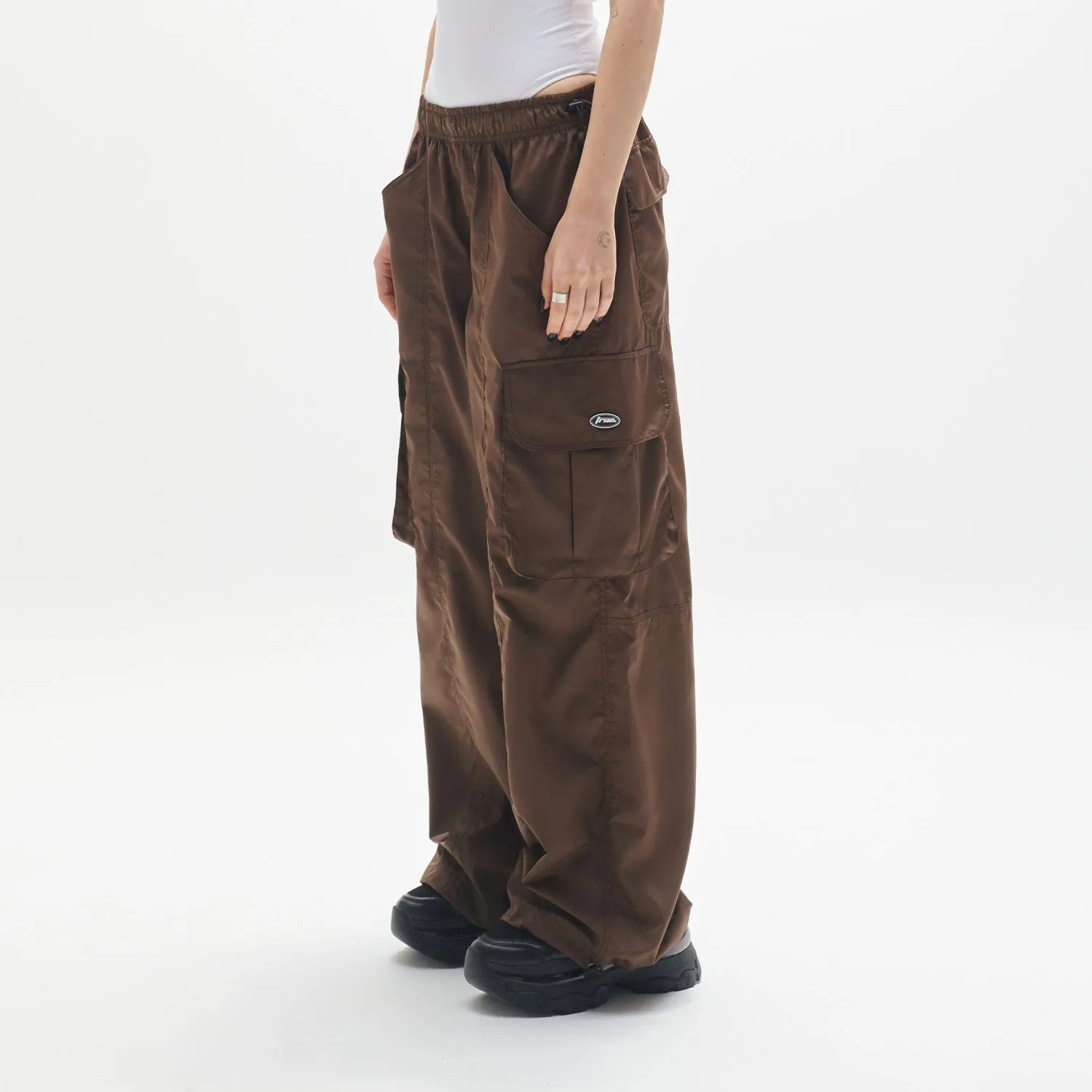 Parachute Cargo Pants - Brown